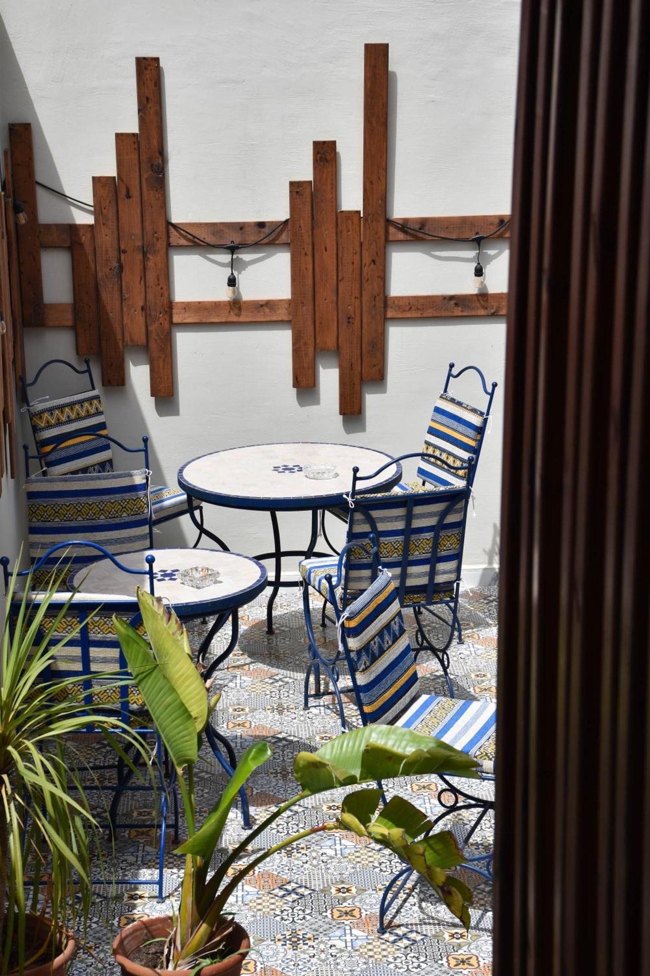 Playa Del Sol Surf House Hostel Tamraght Exterior foto