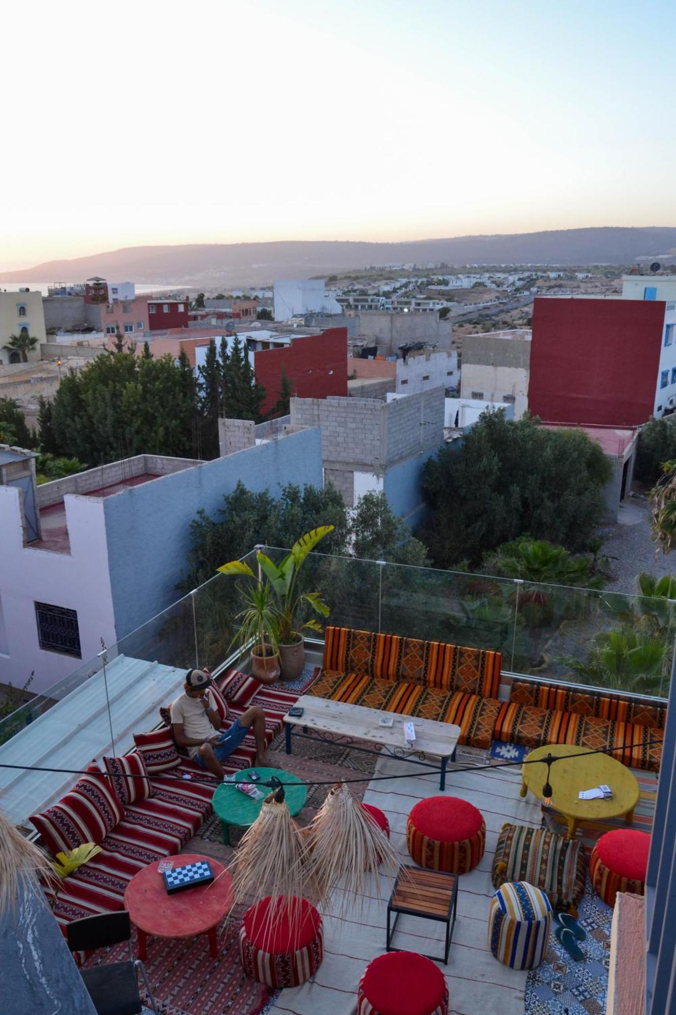 Playa Del Sol Surf House Hostel Tamraght Exterior foto